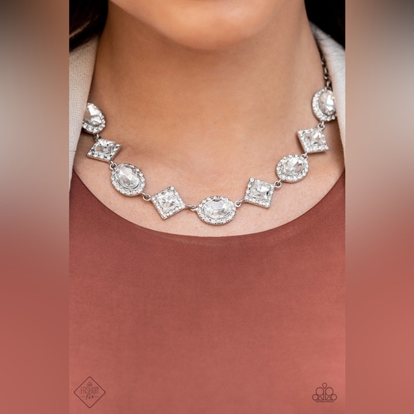 Fiercely 5th Avenue September Fashion Fix Set- Sold all together - Picture 2 of 5